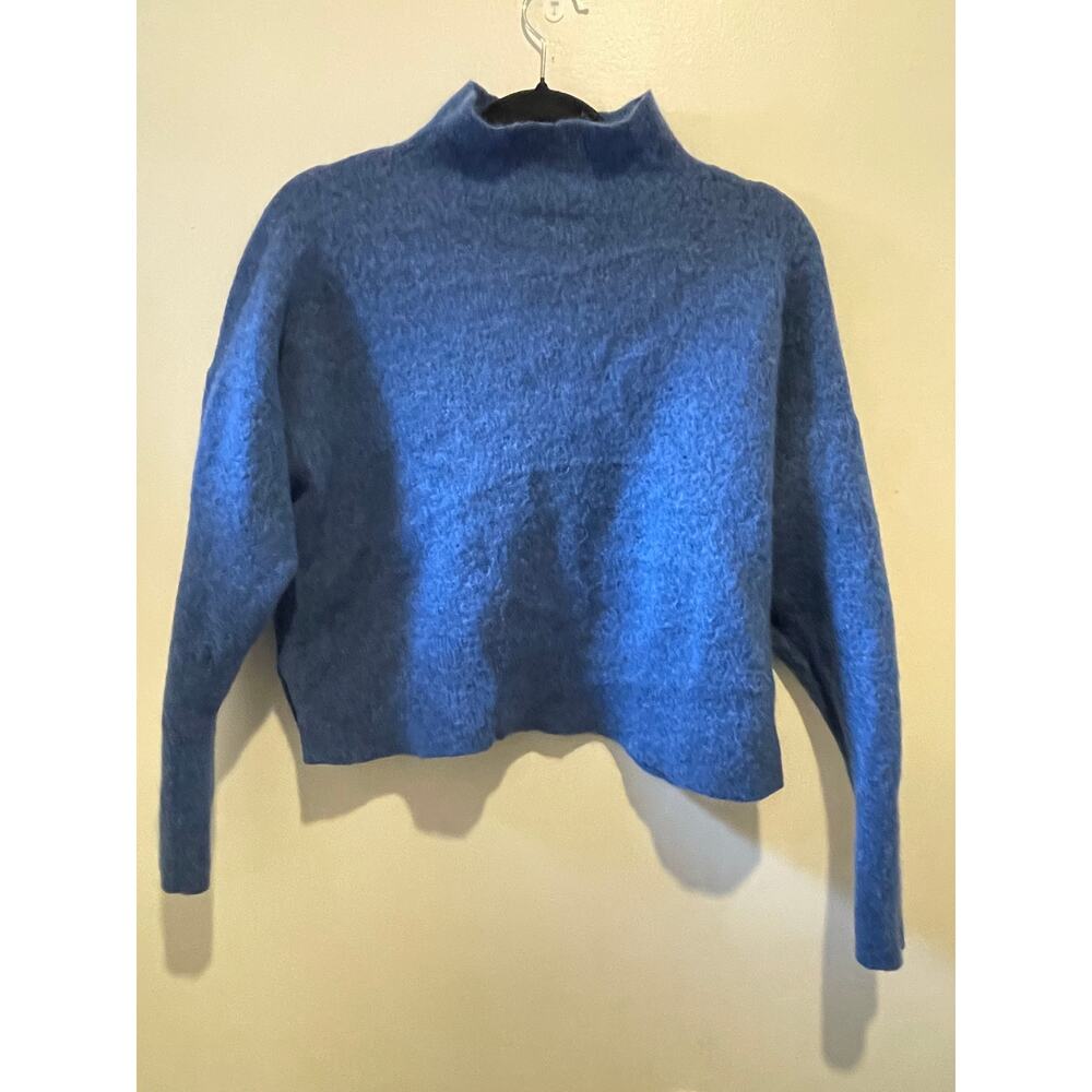 Topshop blue cropped wool blend sweater size 4/6